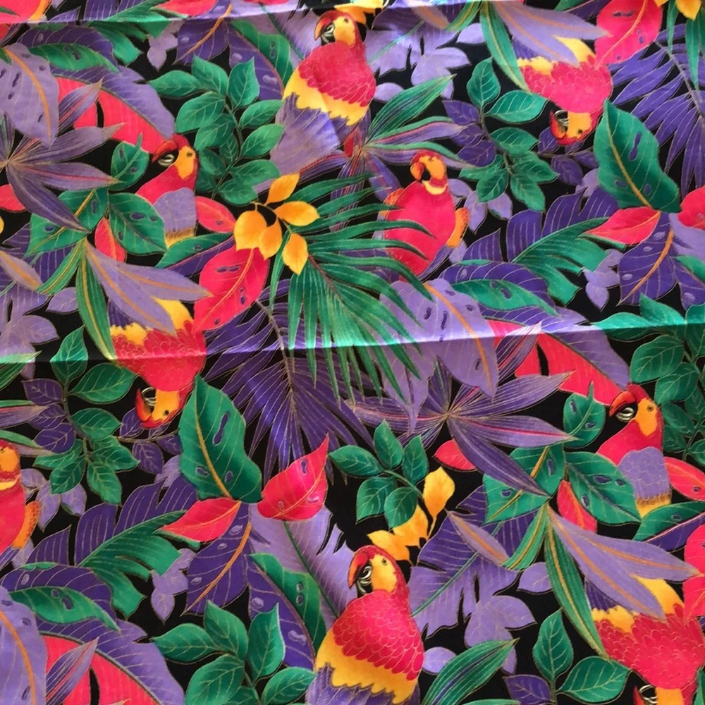🦜TROPICAL PRINT FABRIC🦜 - Picture 3 of 5